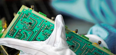 馬斯克：芯片短缺導致其儲能電池產量不到需求一半